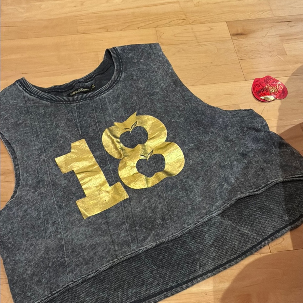 Apple Bottoms Acid Wash Crop Top size L French Terry Metallic Gold 18 NEW